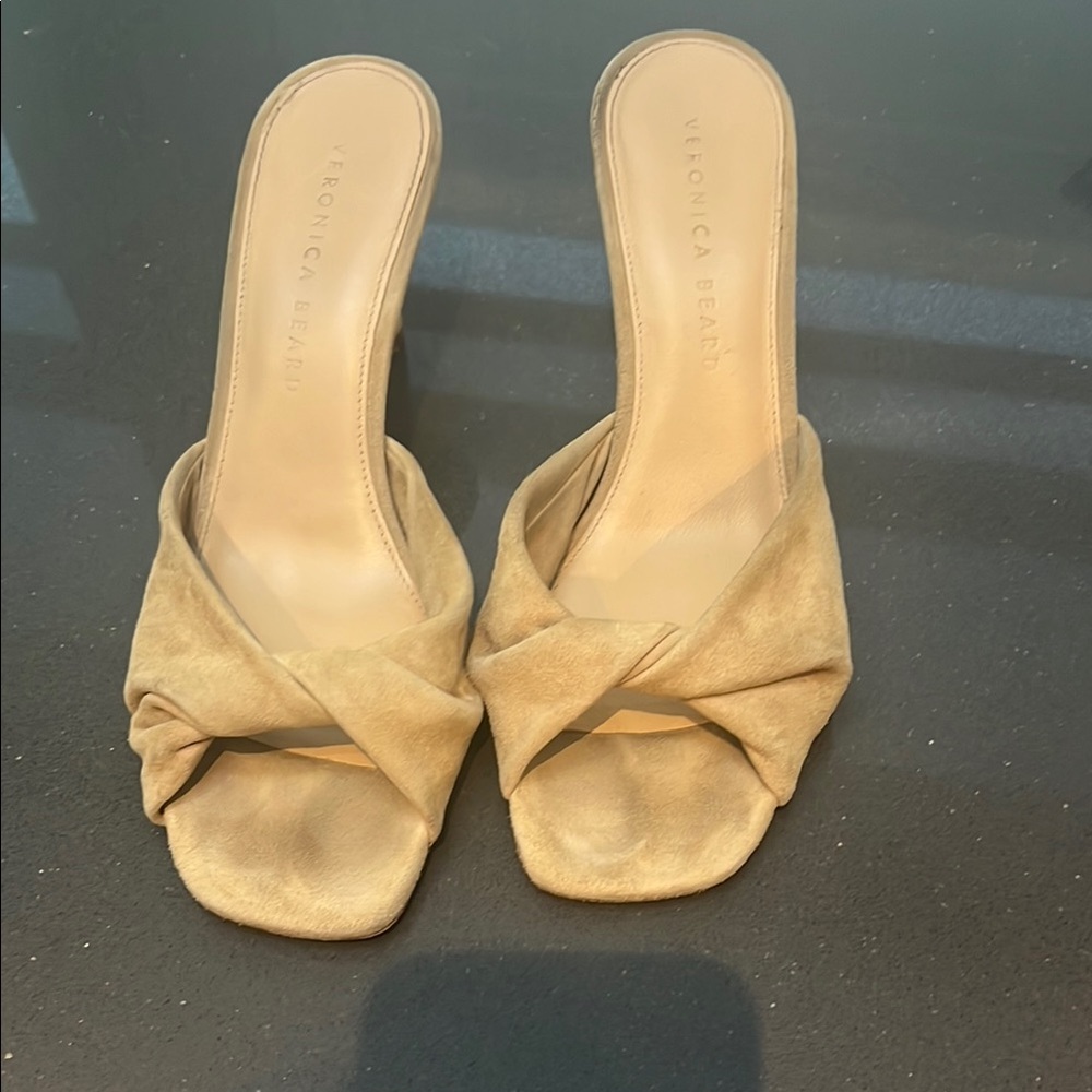 Veronica Beard 8M Tan Suede Slide Slip on 3” Heels